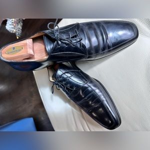 Handmade Italian Leather, Worn less than 5 times, heels in great condition